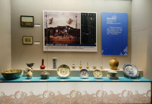 展览中与平面设计的相关有多少,能够更好地传达展览信息？